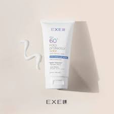 FOTOPROTECTOR SOLAR FPS 60 Toque seco. Color blanco. (150 ml)